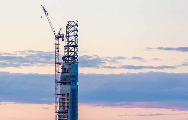 Král Karel III. si pořídil další luxusní byt v New Yorku s vlastním tenisovým kurtem i soukromým welness nebo krytým bazénem