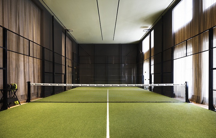 Král Karel III. si pořídil další luxusní byt v New Yorku s vlastním tenisovým kurtem i soukromým welness nebo krytým bazénem