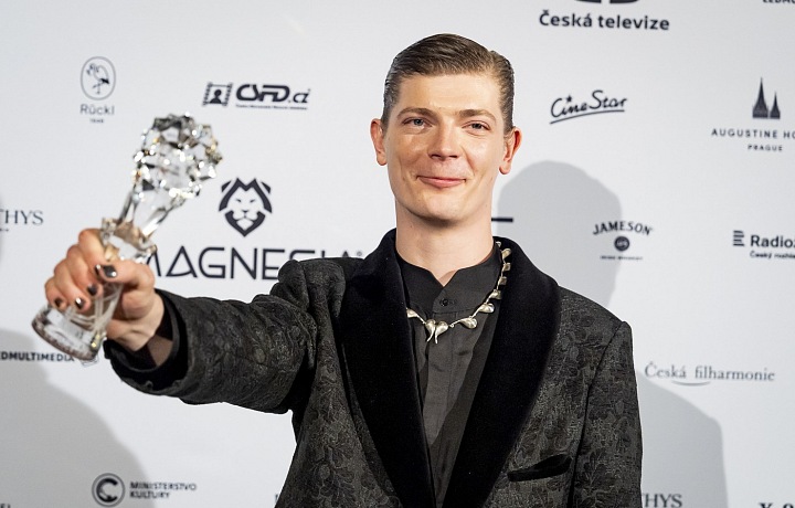 Petr Uhlík získal Českého lva za hlavní roli v seriálu Metoda Markovič: Hojer