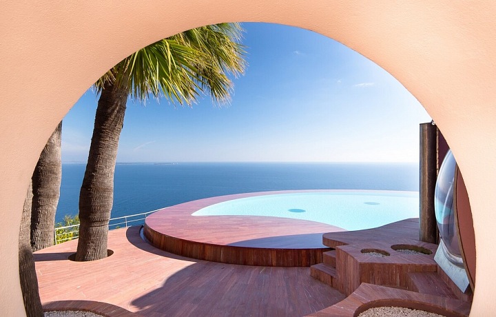 Pierre Cardin a jeho vila poblíž Cannes