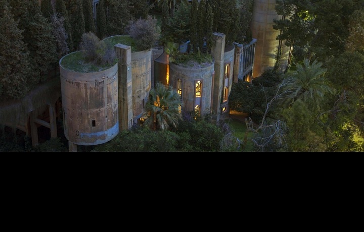 Ricardo Bofill, pohled na celý dům