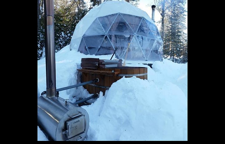 Dream Dome v Ridgeback Lodge, Kanada