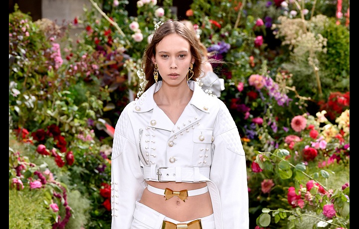 Rodarte nabízí luxusní rafinované róby.