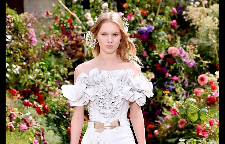 Rodarte nabízí luxusní rafinované róby.