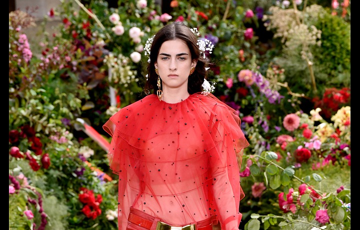 Rodarte nabízí luxusní rafinované róby.