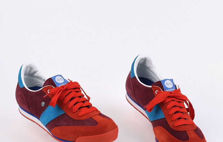 Můžete vybírat z několika barev.