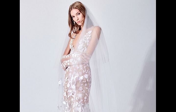 Elegantní šaty s luxusní krajkou