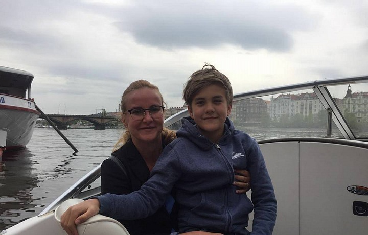 Vendula Pizingerová se synem