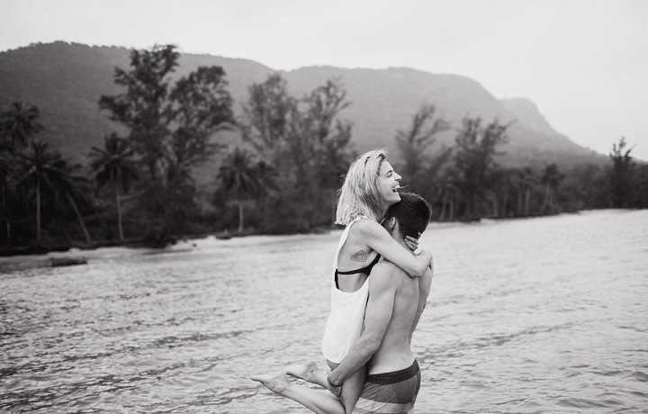 Přítelkyně Natálka na skau nejezdí. 