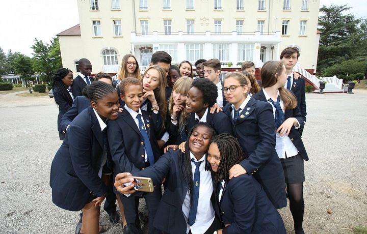 Studenti ze všech koutů světa