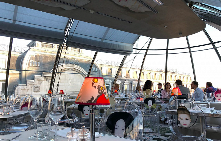 Interiér restaurace KONG.