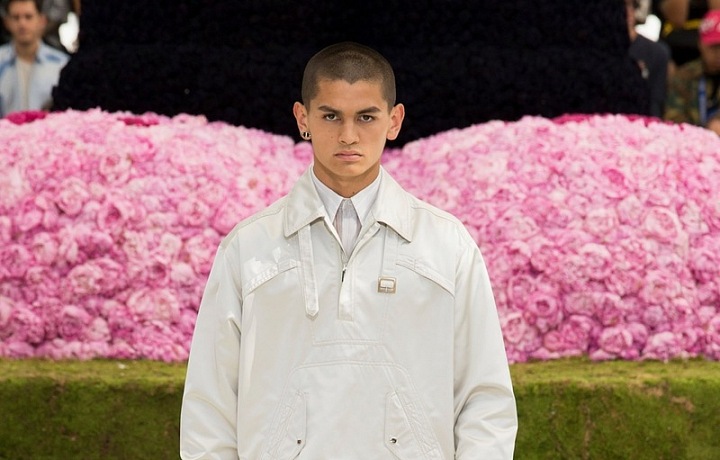 SS 2019 je plná světlých a nude odstínů 