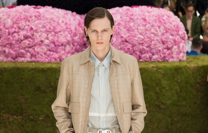 SS 2019 je plná světlých a nude odstínů 