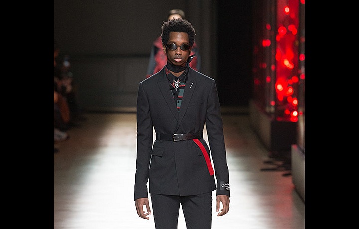 Slim fit obleky jsou dokonalé! 