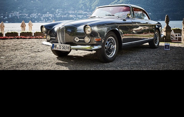 Přehlídka historických vozů 