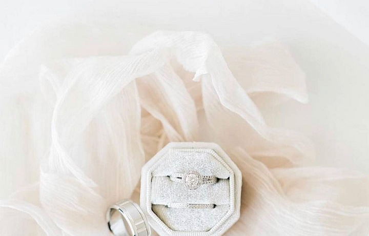 Snubní prstýnek je základní pilíř celého svatebního dne