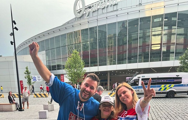 Marek Ztracený vyvedl celou rodinu.