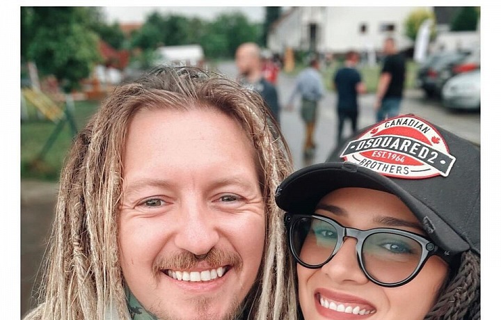 Eva Burešová vyrazila s Přemkem Forejtem.