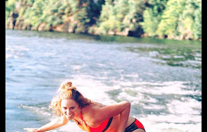 Přestože Nikol nejspíš už dospěla, pořád je blázen do života, do kterého patří i sporty. 