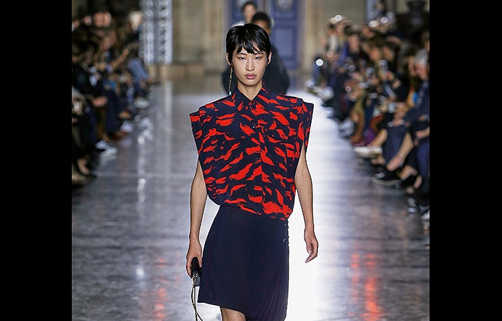 Asymetrie má zelenou! 