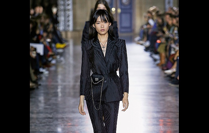 Na schůzku stylově s Givenchy S/S 2018