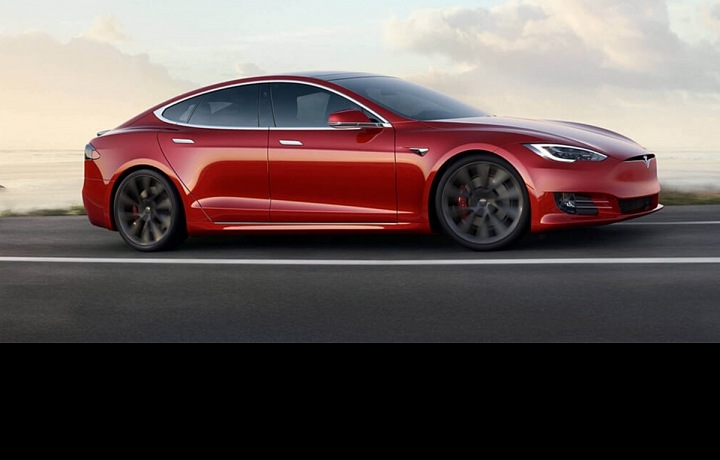 Tesla S je ideální pro milionáře s ekologickým smýšlením