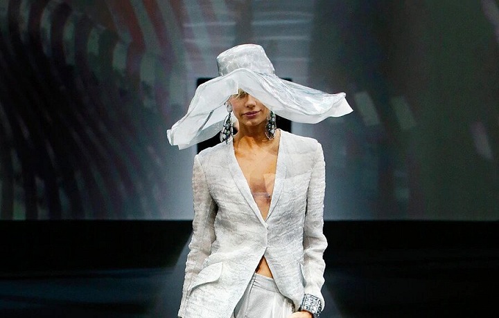 Oslňující Giorgio Armani SS19