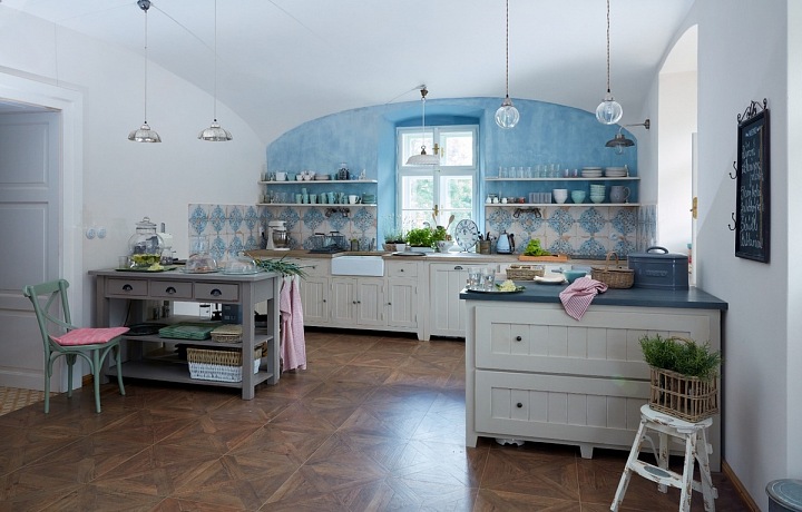 Luxusní showroom Anglická sezóna