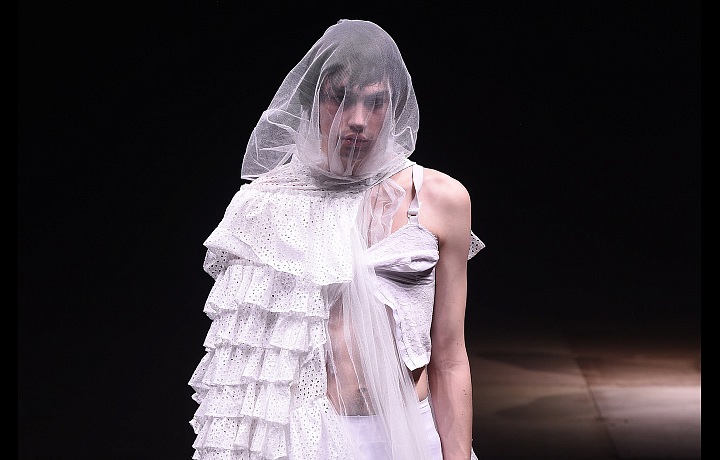 Závoj pro muže? Thibaut říká: Ano! 