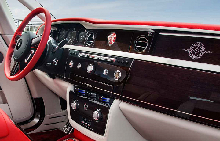 Vůz Al-Adiyat Phantom Coupé