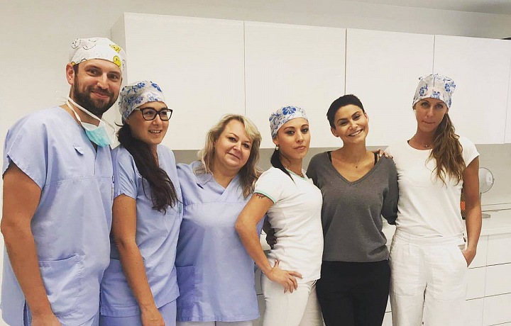 Díky své nadaci pomáhá onkologicky nemocným dětem 