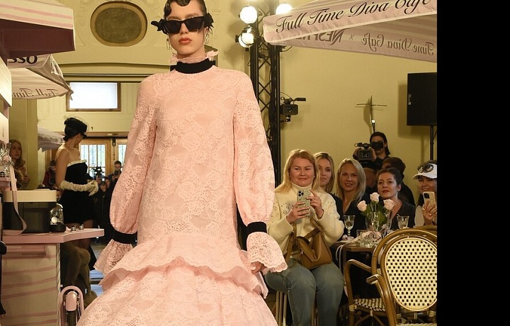 Celá show se nesla v duchu retra