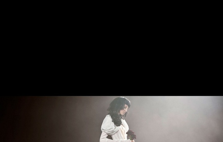 Šaty které jsou jiné, než každý čekal.