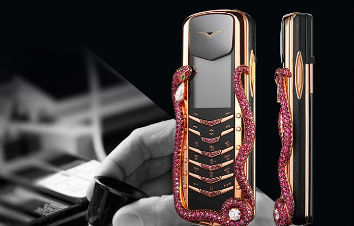 Vertu Signature Cobra