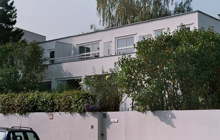 Duplex v Weissenhof, Stuttgart
