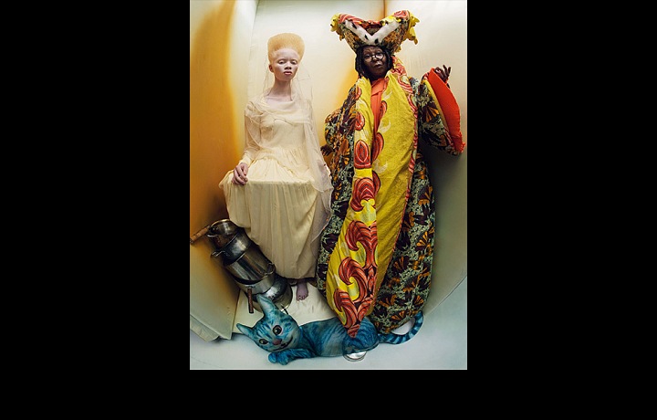 Whoopi Goldberg a Thando Hopa