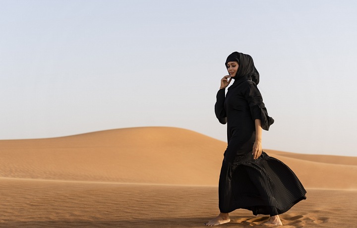  V Dubaji či Abú Zabí existuje přesně stanovený společenský protokol