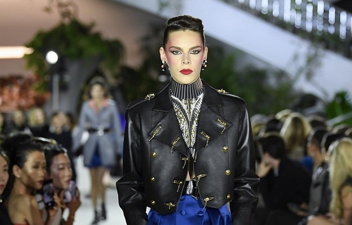 Stylové bombery jsou must have kouskem