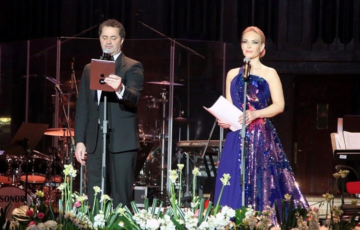 Moderoval Martin Dejdar s Lucií Barmošovou