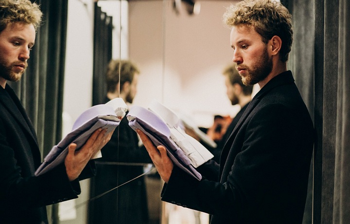 Pohřebák smrt žije