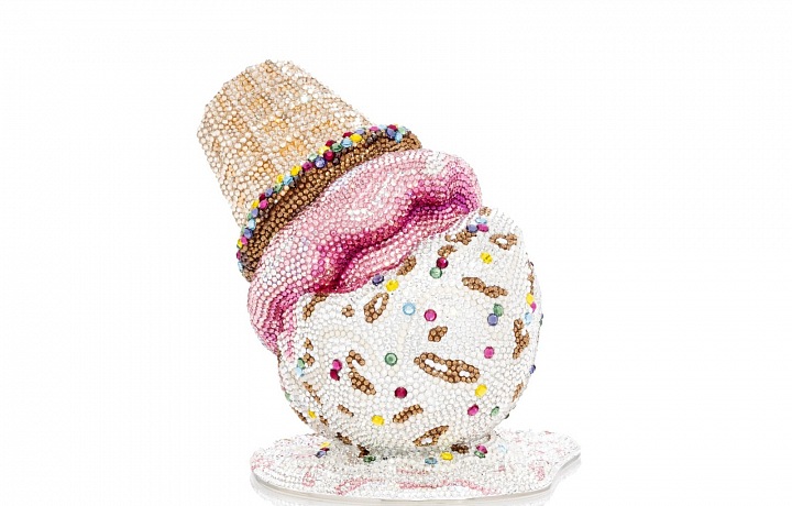 Kabelka rozteklá zmrzlina od Judith Leiber