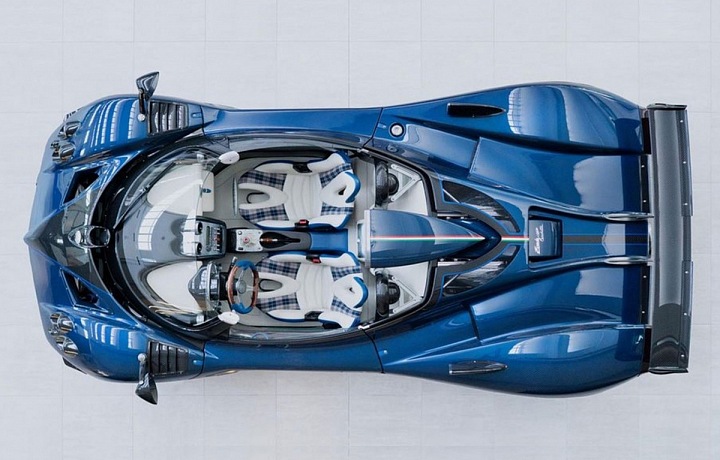 Zonda Pagani HP Barchetta, pohled zeshora