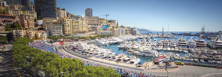 Monako Grand Prix. Tento motoristický závod Formule 1, který se koná každoročně v květnu na Circuit de Monaco, běží od roku 1929. Je všeobecně považován za jeden z nejdůležitějších Monako Grand Prix. Tento motoristický závod Formule 1, který se koná každoročně v květnu na Circuit de Monaco, běží od roku 1929. Je všeobecně považován za jeden z nejdůležitějších