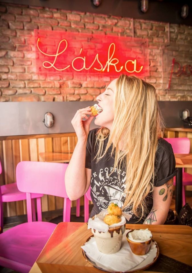 Interiér restaurace 4 pokoje