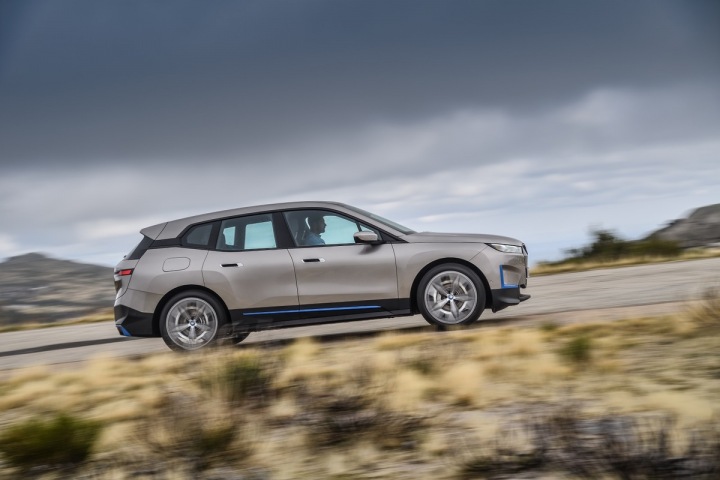 Technologická vlajková loď BMW, iX SUV Technologická vlajková loď BMW, iX SUV