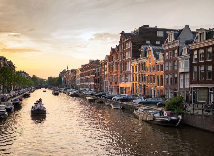 Bydlení u vody je v Holandsku velmi žádané.