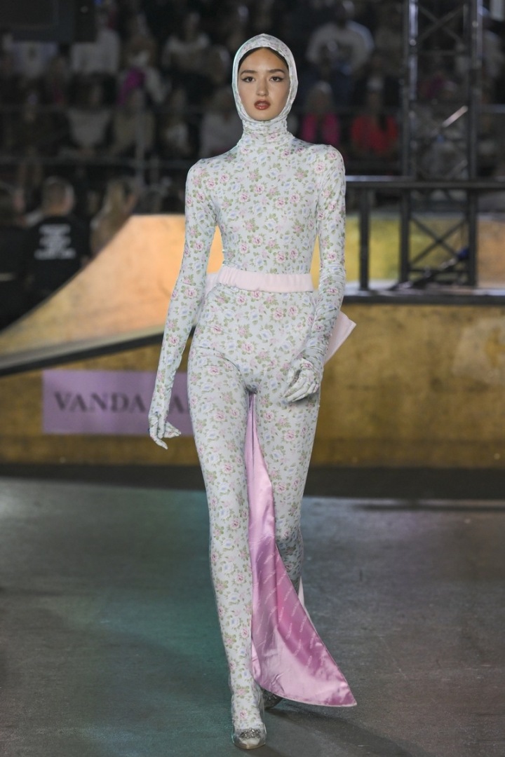 Luxusní Vanda Janda SS23