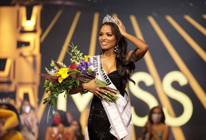 Nová Miss USA Asya Branch Nová Miss USA Asya Branch
