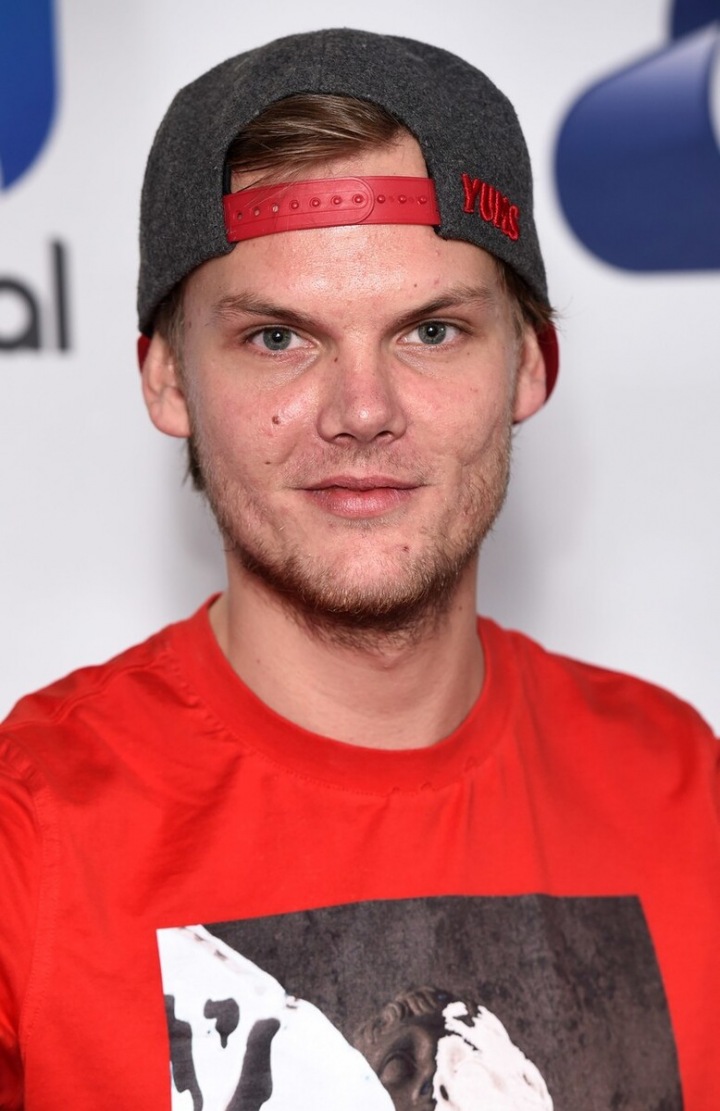Ve věku 21 let byl Aviciimu diagnostikován zánět slinivky břišní. Ve věku 21 let byl Aviciimu diagnostikován zánět slinivky břišní.