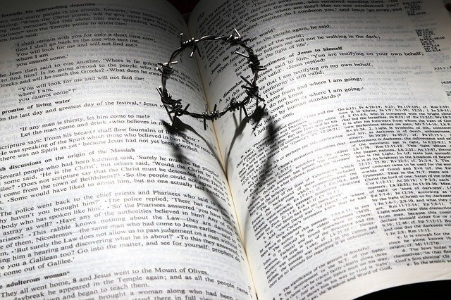 Bible, láska, kříž Bible, láska, kříž